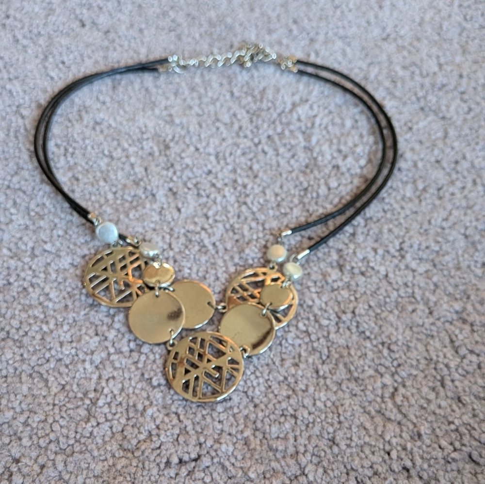 Bib Necklace - Picture 2 of 5